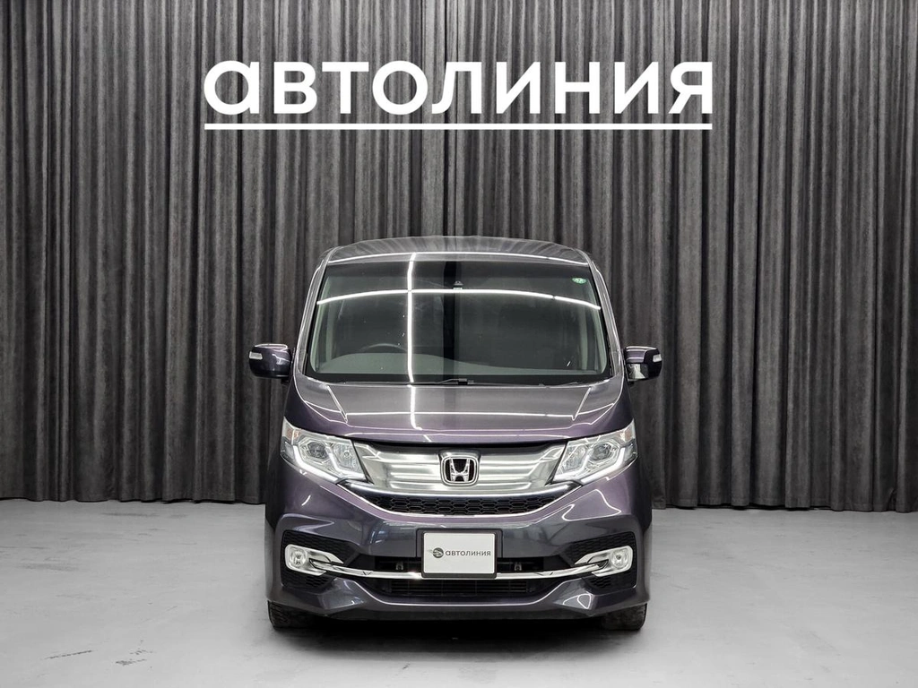 Минивэн Honda Stepwgn Spada 2016 года, 1749000 рублей, Красноярск