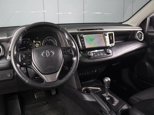 Внедорожник Toyota RAV4 2018 года, 2980000 рублей, Омск