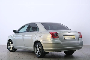 Седан Toyota Avensis 2008 года, 949000 рублей, Омск