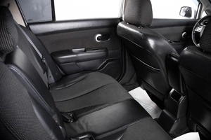 Хетчбэк Nissan Tiida 2013 года, 899000 рублей, Пермь
