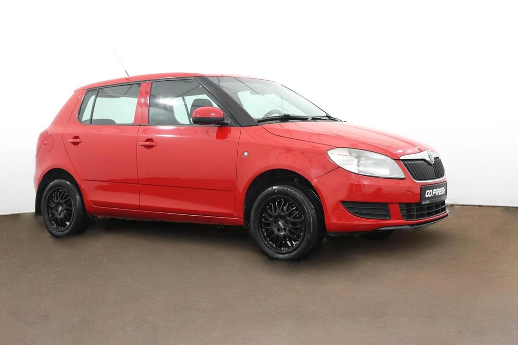 Хетчбэк Skoda Fabia 2011 года, 489000 рублей, Орёл