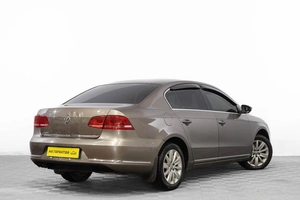 Седан Volkswagen Passat 2011 года, 839000 рублей, Барнаул