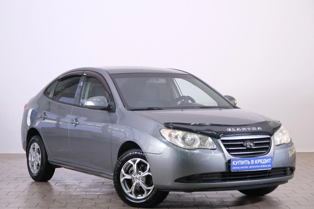Седан Hyundai Elantra 2010 года, 759000 рублей, Омск