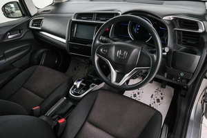 Хетчбэк Honda Fit 2016 года, 1089000 рублей, Красноярск