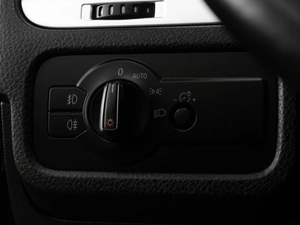 Внедорожник Volkswagen Touareg 2012 года, 1999000 рублей, Тюмень