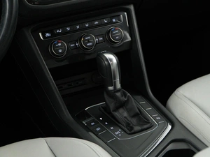 Внедорожник Volkswagen Tiguan 2019 года, 2632444 рублей, Москва