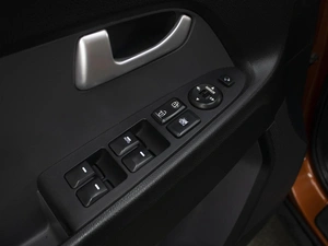 Внедорожник Kia Sportage 2012 года, 1365000 рублей, Омск