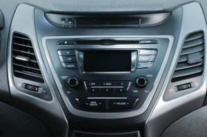 Седан Hyundai Elantra 2015 года, 789000 рублей, Челябинск