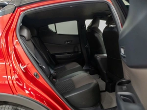 Внедорожник Toyota C-HR 2019 года, 2050000 рублей, Красноярск
