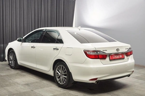 Седан Toyota Camry 2015 года, 2170000 рублей, Красноярск