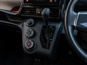 Минивэн Toyota Sienta 2019 года, 1449000 рублей, Краснодар