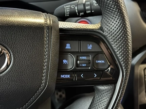 Внедорожник Toyota Sequoia 2023 года, 14497000 рублей, Красноярск