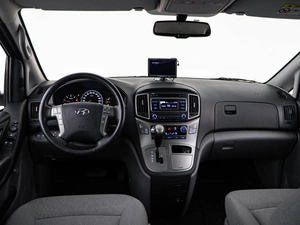 Минивэн Hyundai H-1 2019 года, 3388888 рублей, Москва