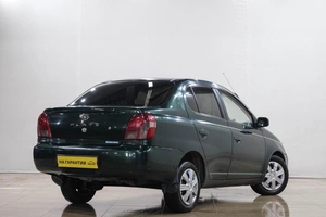 Седан Toyota Platz 2000 года, 499000 рублей, Новокузнецк