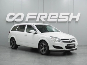 Универсал Opel Astra 2012 года, 819000 рублей, Воронеж