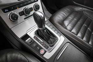 Седан Volkswagen Passat 2012 года, 1259000 рублей, Красноярск