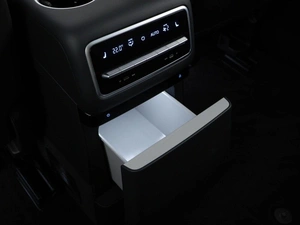 Внедорожник Li Auto L9 2023 года, 5798999 рублей, Москва