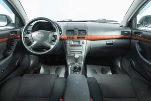 Седан Toyota Avensis 2006 года, 729000 рублей, Новосибирск