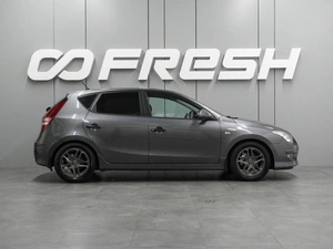 Хетчбэк Hyundai i30 2010 года, 749000 рублей, Воронеж