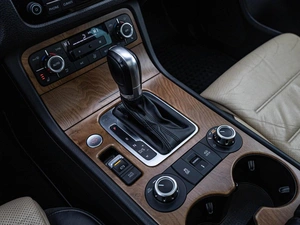 Внедорожник Volkswagen Touareg 2014 года, 2250000 рублей, Краснодар