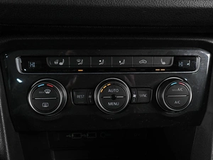 Внедорожник Volkswagen Tiguan 2020 года, 2349000 рублей, Ростов-на-Дону