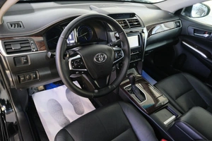 Седан Toyota Camry 2016 года, 1729000 рублей, Омск