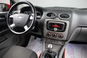 Хетчбэк Ford Focus 2010 года, 649000 рублей, Оренбург