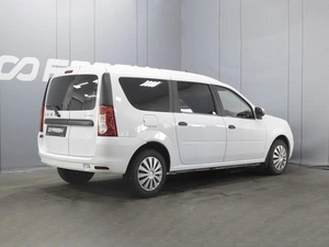 Универсал ВАЗ (LADA) Largus 2024 года, 1300000 рублей, Омск