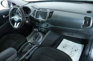 Внедорожник Kia Sportage 2013 года, 1499000 рублей, Омск