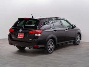 Универсал Toyota Corolla Fielder 2017 года, 1315000 рублей, Красноярск