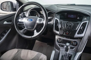 Хетчбэк Ford Focus 2012 года, 1029000 рублей, Томск