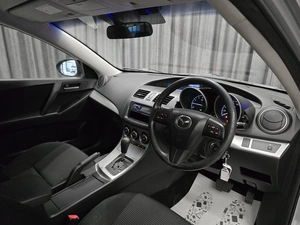 Седан Mazda Axela 2012 года, 800000 рублей, Красноярск