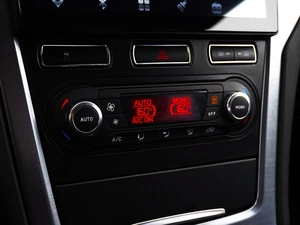 Седан Ford Mondeo 2011 года, 870111 рублей, Тверь