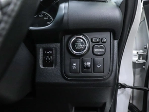 Минивэн Toyota Wish 2014 года, 1330000 рублей, Красноярск