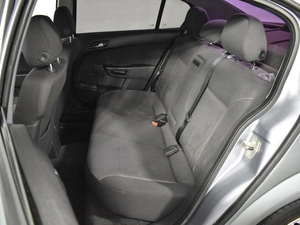 Седан Opel Astra 2008 года, 389900 рублей, Казань