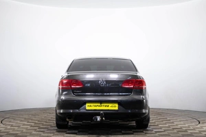 Седан Volkswagen Passat 2011 года, 899000 рублей, Пермь