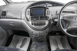 Минивэн Toyota Estima 2001 года, 659000 рублей, Барнаул