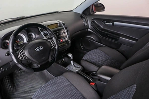 Хетчбэк Kia Ceed 2008 года, 689000 рублей, Пермь