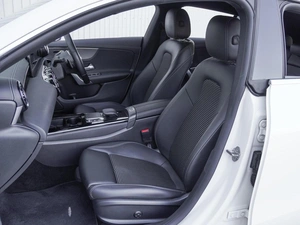 Универсал Mercedes-benz CLA-класс 2020 года, 2800000 рублей, Краснодар