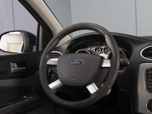 Хетчбэк Ford Focus 2010 года, 360000 рублей, Омск