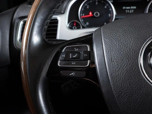 Внедорожник Volkswagen Touareg 2015 года, 3355000 рублей, Волгоград