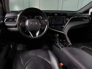 Седан Toyota Camry 2018 года, 2700000 рублей, Воронеж