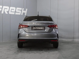Седан Hyundai Solaris 2020 года, 1820000 рублей, Омск