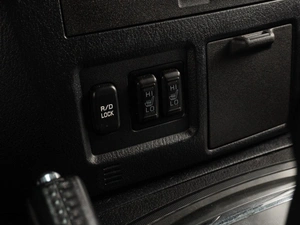 Внедорожник Mitsubishi Pajero 2012 года, 1949000 рублей, Тюмень