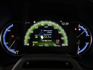 Минивэн Toyota Voxy 2022 года, 4200000 рублей, Омск