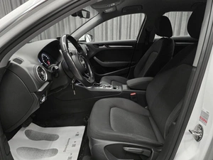 Хетчбэк Audi A3 2016 года, 1599000 рублей, Красноярск