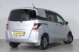 Минивэн Honda Freed 2010 года, 1049000 рублей, Новосибирск