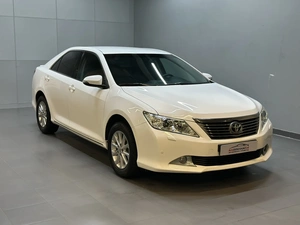 Седан Toyota Camry 2013 года, 1997000 рублей, Красноярск