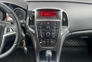 Хетчбэк Opel Astra 2012 года, 740000 рублей, Солонцы