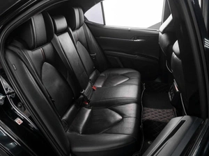 Седан Toyota Camry 2018 года, 3021000 рублей, Тюмень